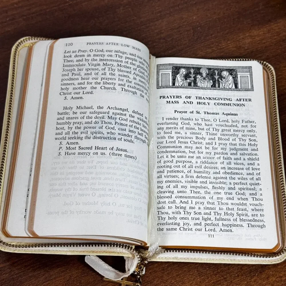 Vintage The Catholic Sunday Missal and Simplified Prayerbook 1956 Zipper Case